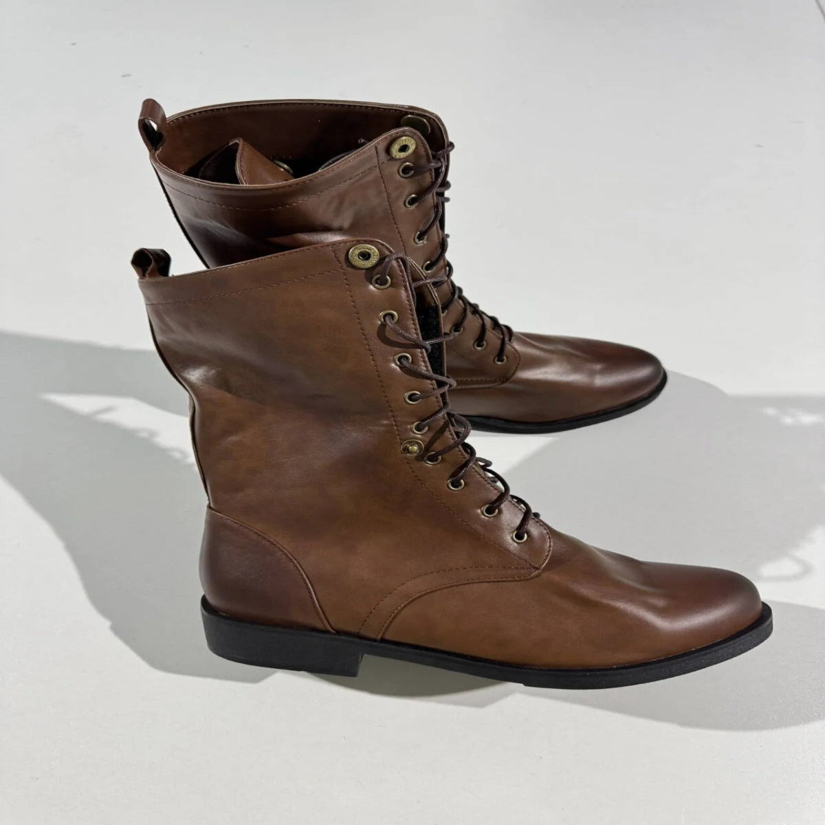 Botines clásicos de mujer con hebilla y cordones ajustables