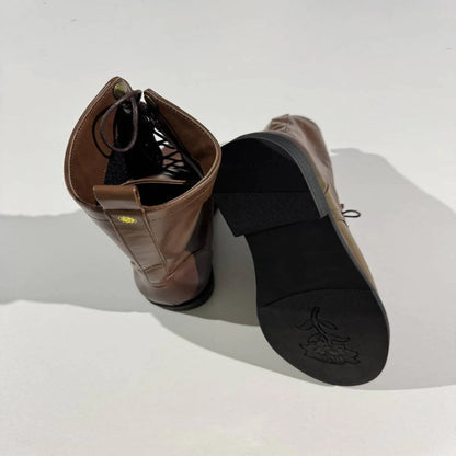 Botines clásicos de mujer con hebilla y cordones ajustables
