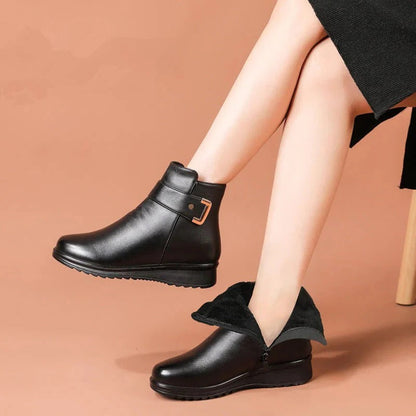 Botas de nieve cálidas y aisladas para mujer con suelas adherentes