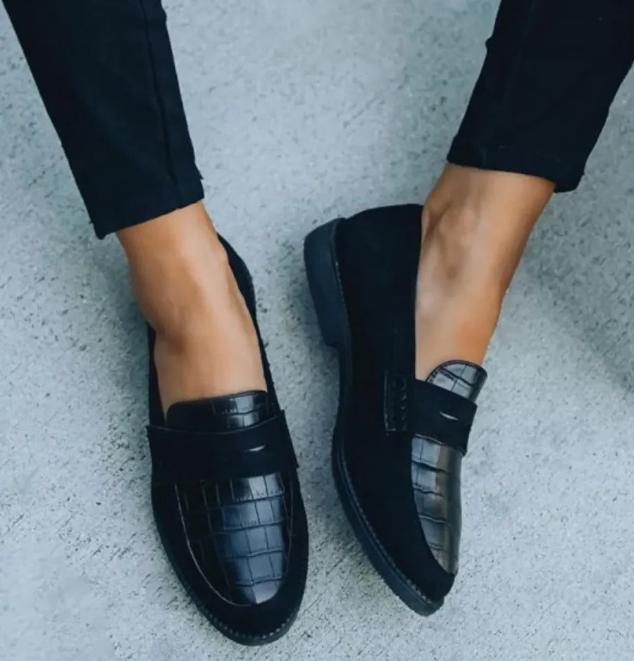 Mocasines sintéticos negros clásicos sin cordones