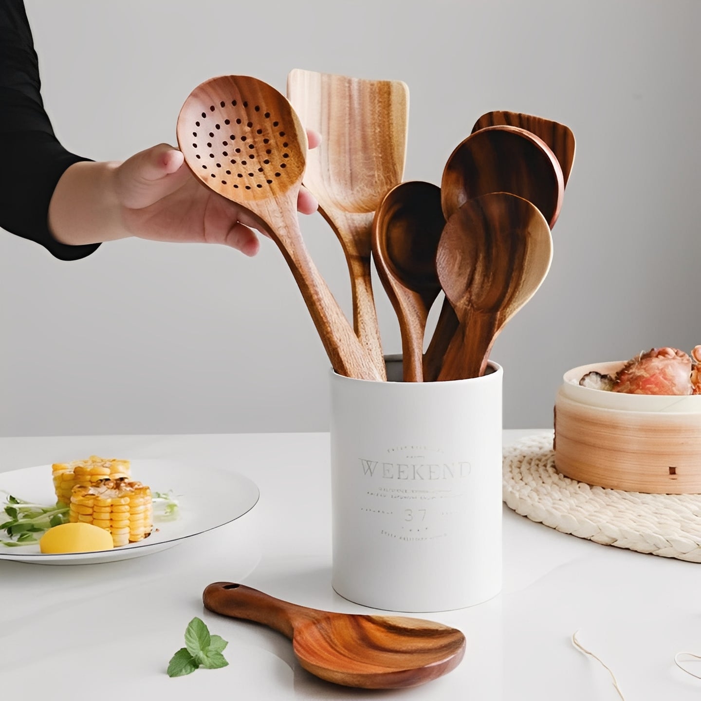 Juego de utensilios de cocina de madera natural con mango cómodo