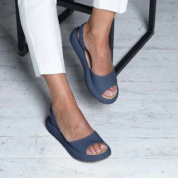 Cómodas sandalias planas de verano con punta abierta y tira elástica