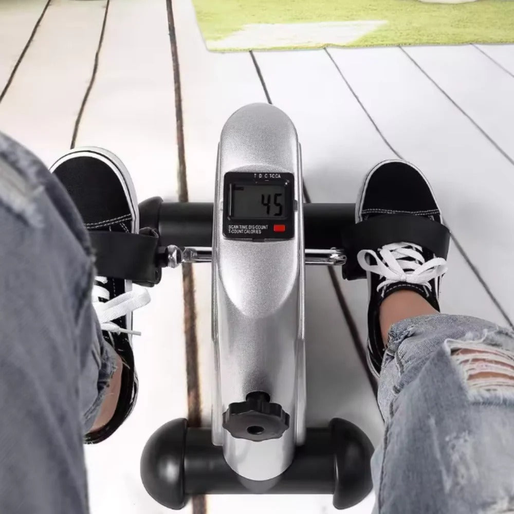 Minibicicleta estática compacta con resistencia ajustable