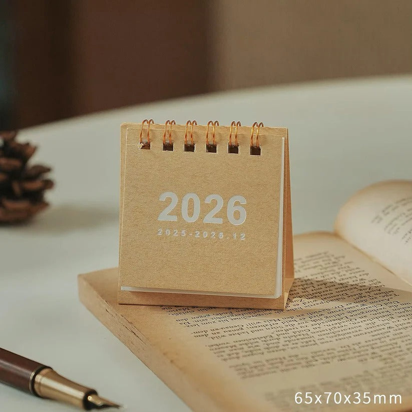 Calendario de escritorio compacto 2026 con soporte para oficina en casa