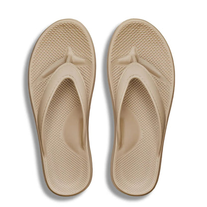Sandalias cómodas con soporte para el arco para hombres y mujeres