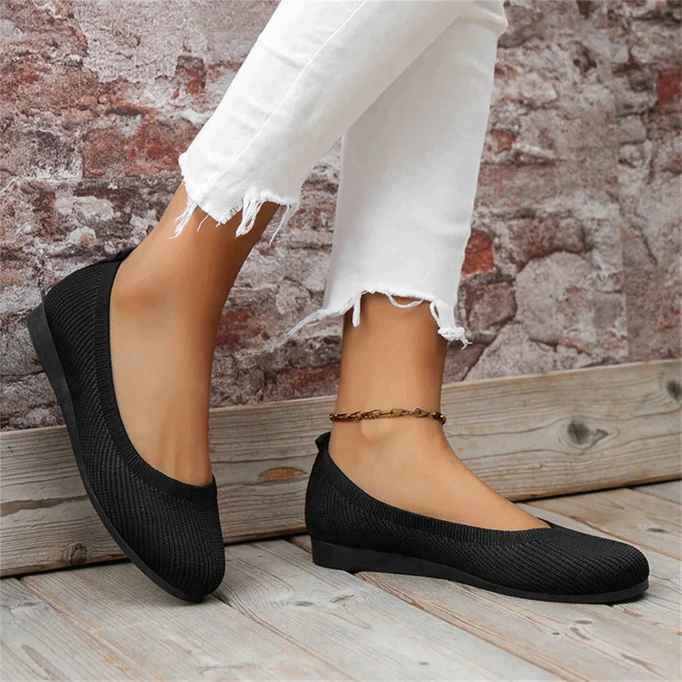 Women's Memory Foam Slip-On Sneakers with Arch Support – Lightweight Non-Slip Walking Shoes for Everyday Comfort