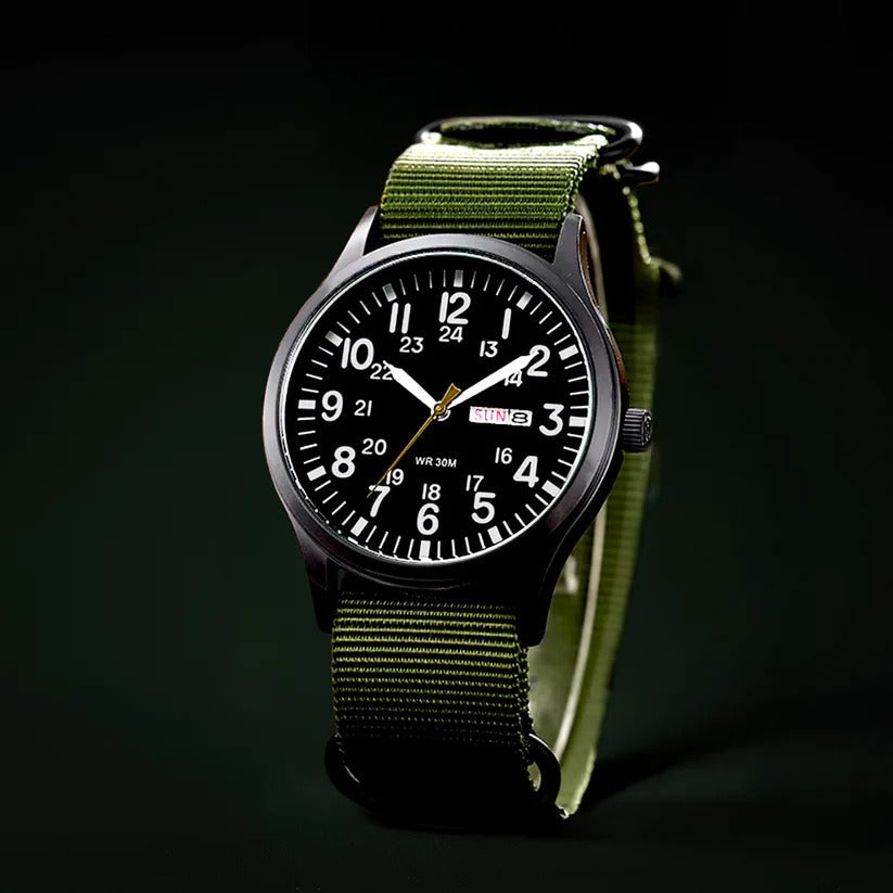 Reloj deportivo para hombre resistente al agua y a los golpes