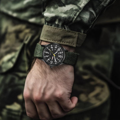 Reloj deportivo para hombre resistente al agua y a los golpes
