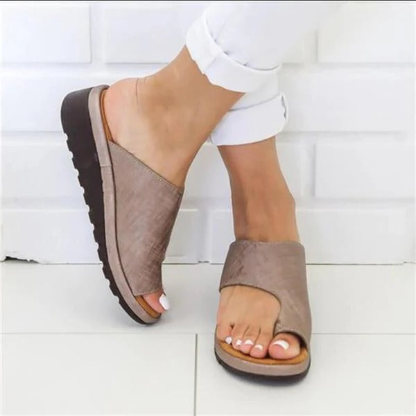 Sandalias con soporte para el arco para mujer con plantilla acolchada y refuerzo lateral para comodidad durante todo el día