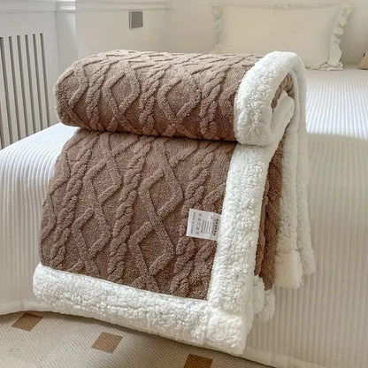 CozyLuxe – Premium Sherpa Snuggle Blanket