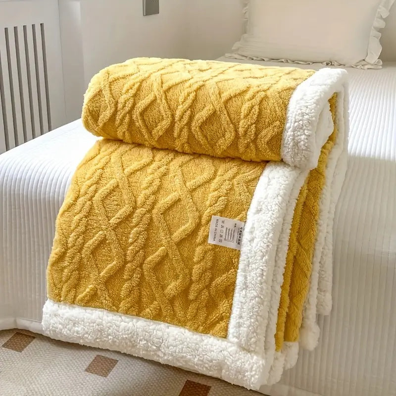 CozyLuxe – Premium Sherpa Snuggle Blanket