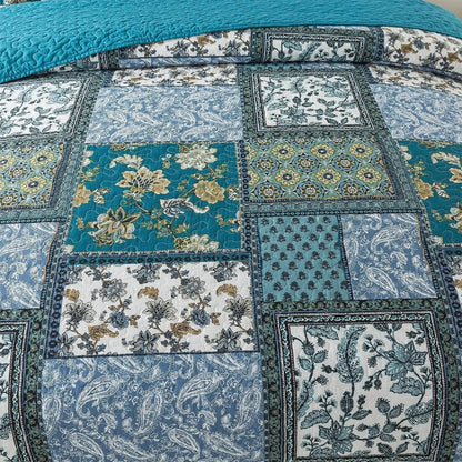 Reversible Floral Patchwork Quilt Set with Shams – Blue & White Quilted Bedspread – Queen & King – Lightweight All-Season Coverlet