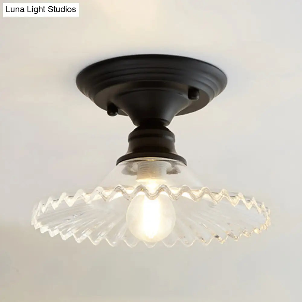 Ribbed Glass Ceiling Light – Single-Bulb Close-to-Ceiling Fixture with Scalloped Edge for Kitchen, Hallway & Bedroom