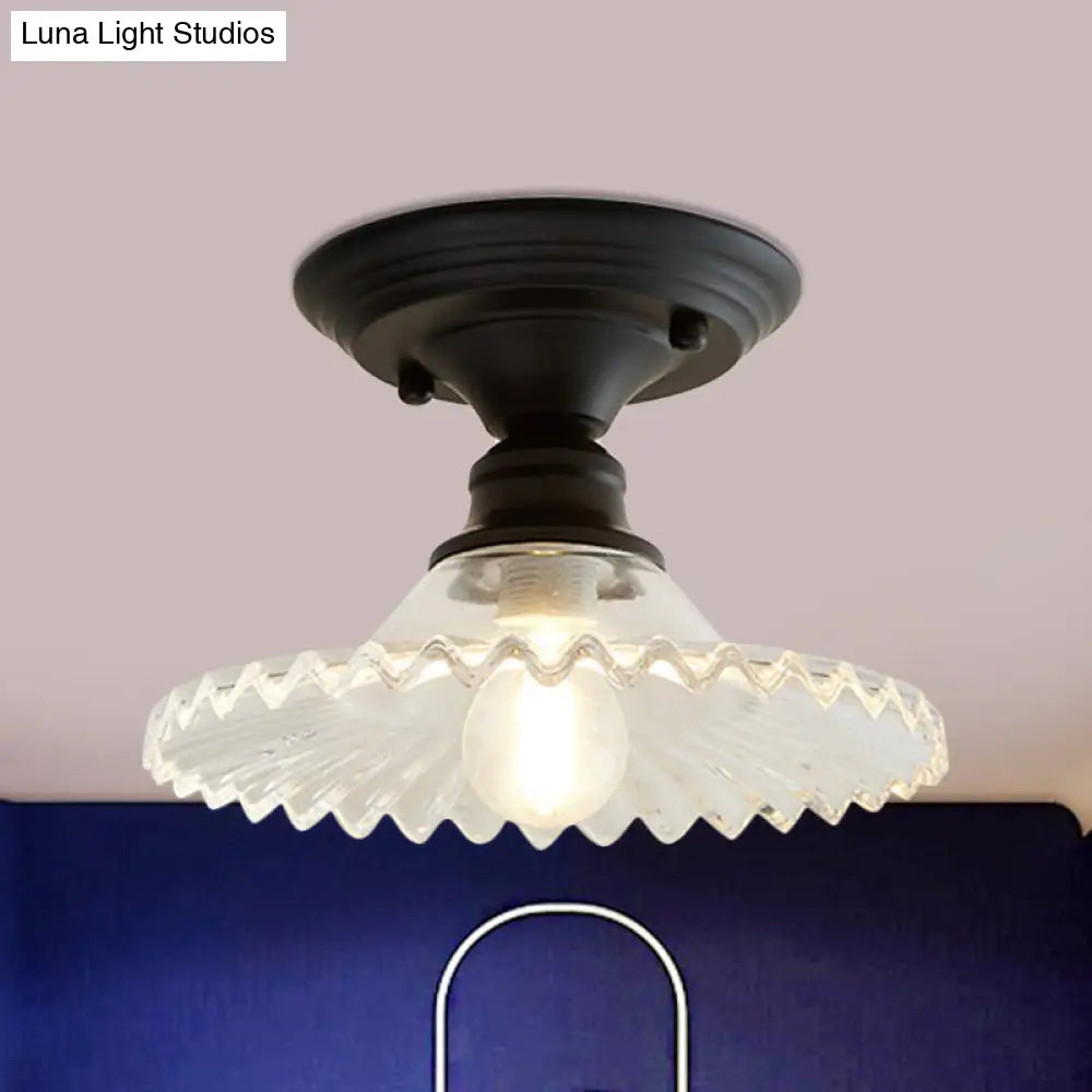 Ribbed Glass Ceiling Light – Single-Bulb Close-to-Ceiling Fixture with Scalloped Edge for Kitchen, Hallway & Bedroom