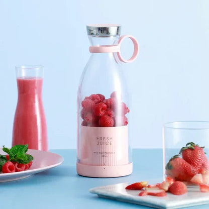 JuicyGo | Licuadora portátil para batidos con diseño recargable por USB | Compacta y ligera para una nutrición sobre la marcha