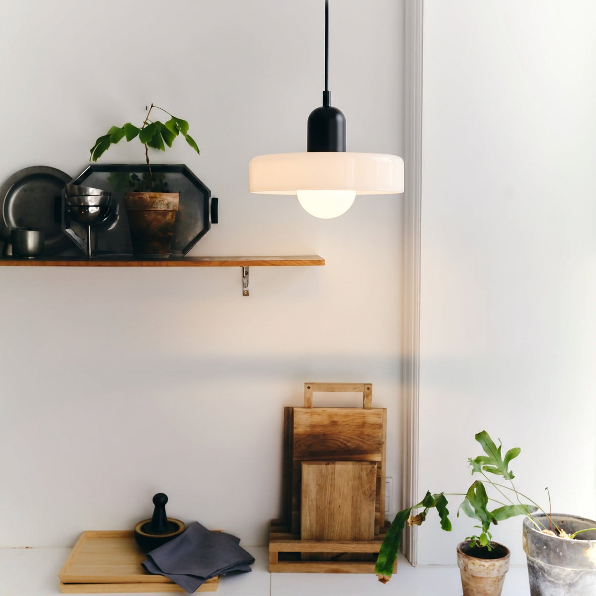 Jewel-Toned Glass Pendant Light with Adjustable Cord – Mid-Century Modern Hanging Fixture for Kitchen Island, Dining Table & Reading Nook