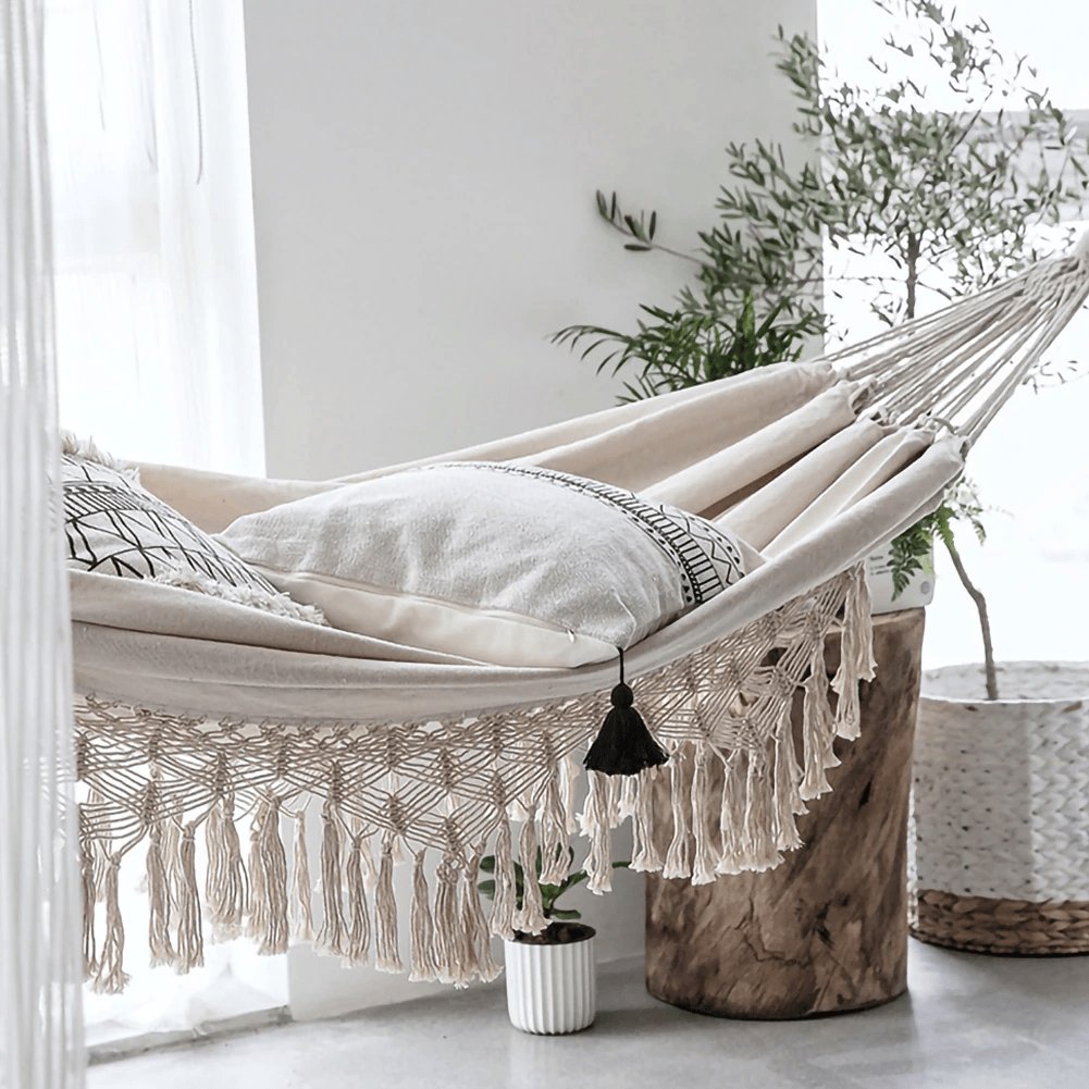 Cotton Rope Hammock for Two People 79 in x 59 in Boho Hanging Bed for Porch Patio Balcony Beach Yard Garden Indoor Outdoor Relaxation 550 lb