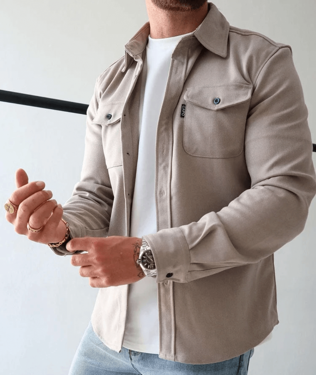 Lightweight Overshirt for Men – Tailored Button-Down Layer with Dual Pockets – Classic Collared Work Shirt – Versatile Outerwear for