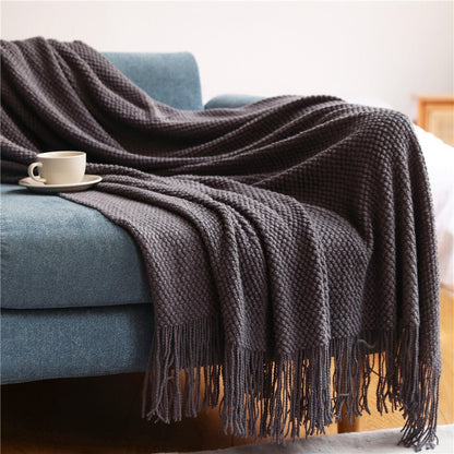 Nordic Collection | Chunky Knit Blanket with Luxurious Softness | Versatile Design for Year-Round Comfort