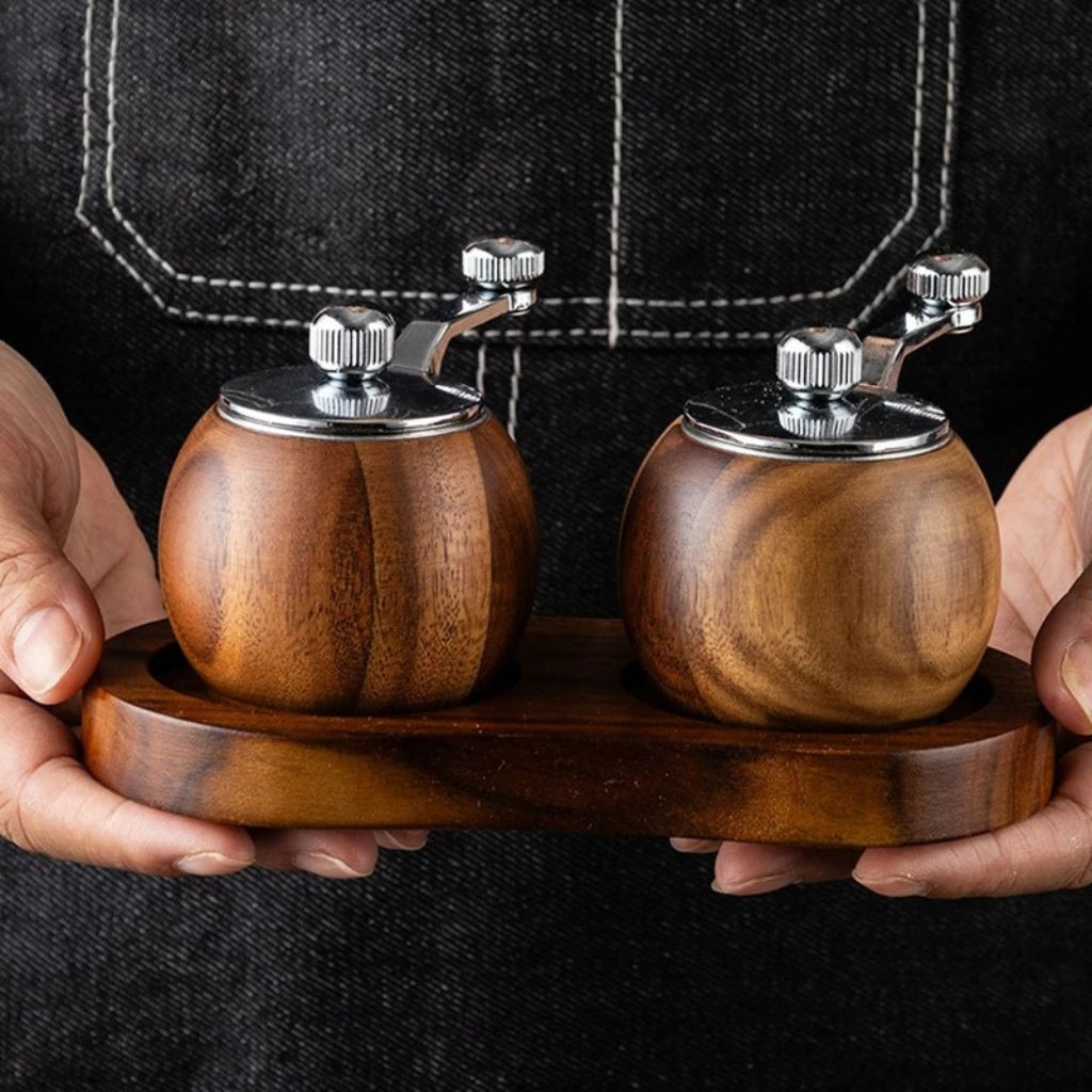 Wood Salt & Pepper Grinder Set with Stand Hand-Crank Mills for Kitchen Table Dining Countertop Seasoning Display