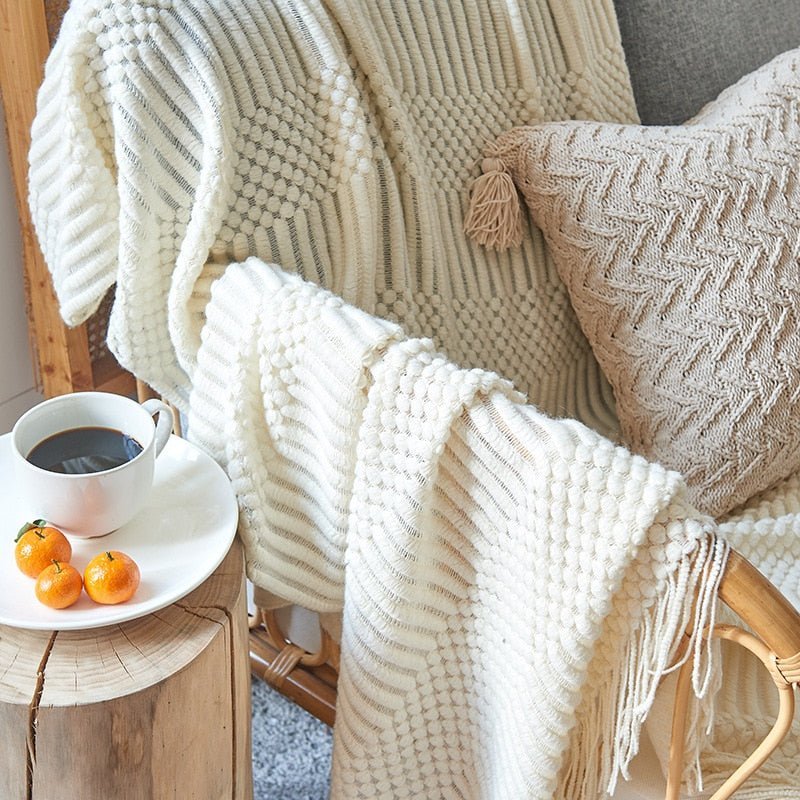 Ortekor Nordic Elegance | Sofa Blanket with Cozy Knitted Fabric | Minimalist Design for Warmth and Style