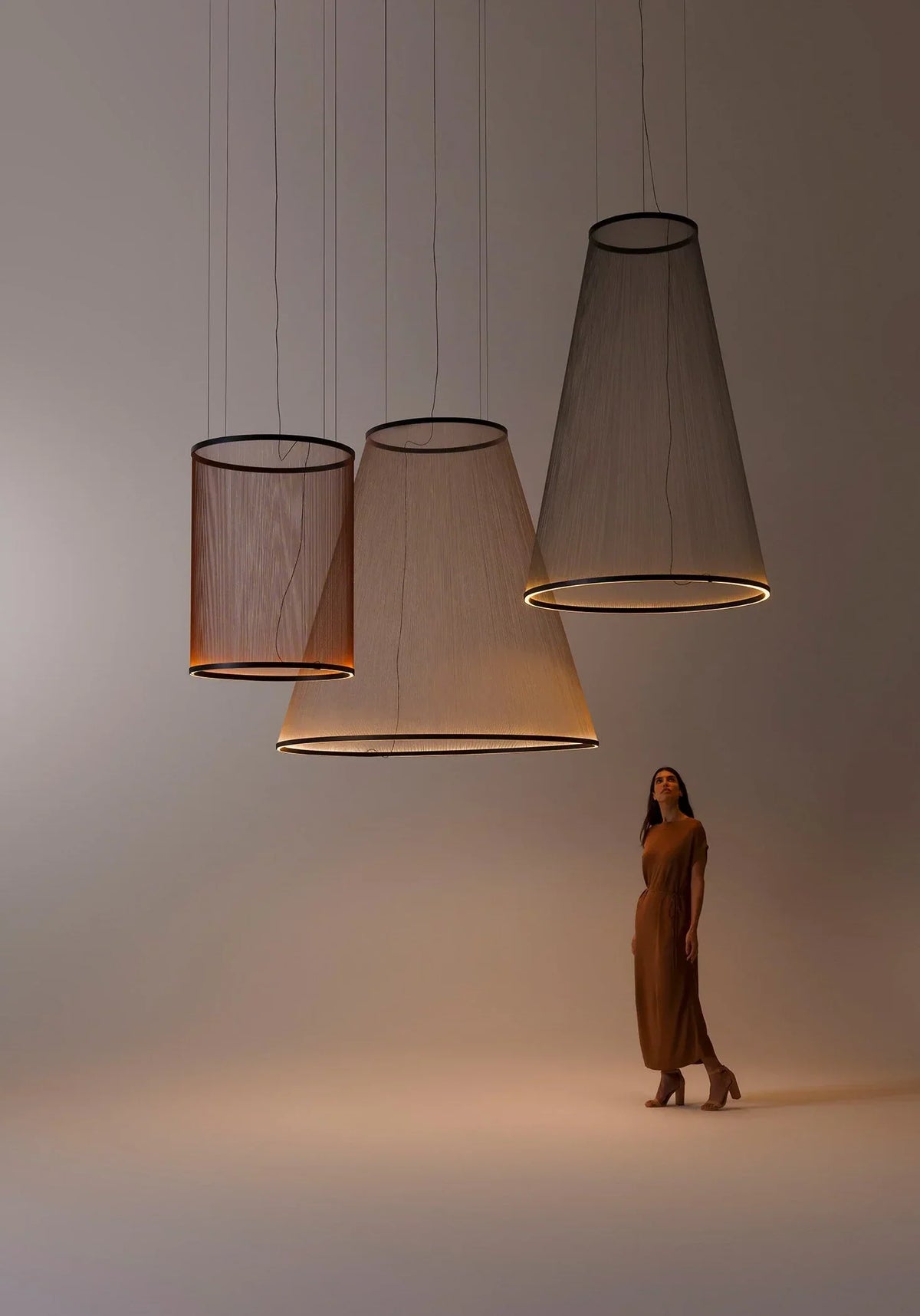 Clustered Drop Lights with Fabric Shades for Kitchen Islands & Dining Tables – Adjustable Cable Heights, Integrated LED, Warm or Cool White
