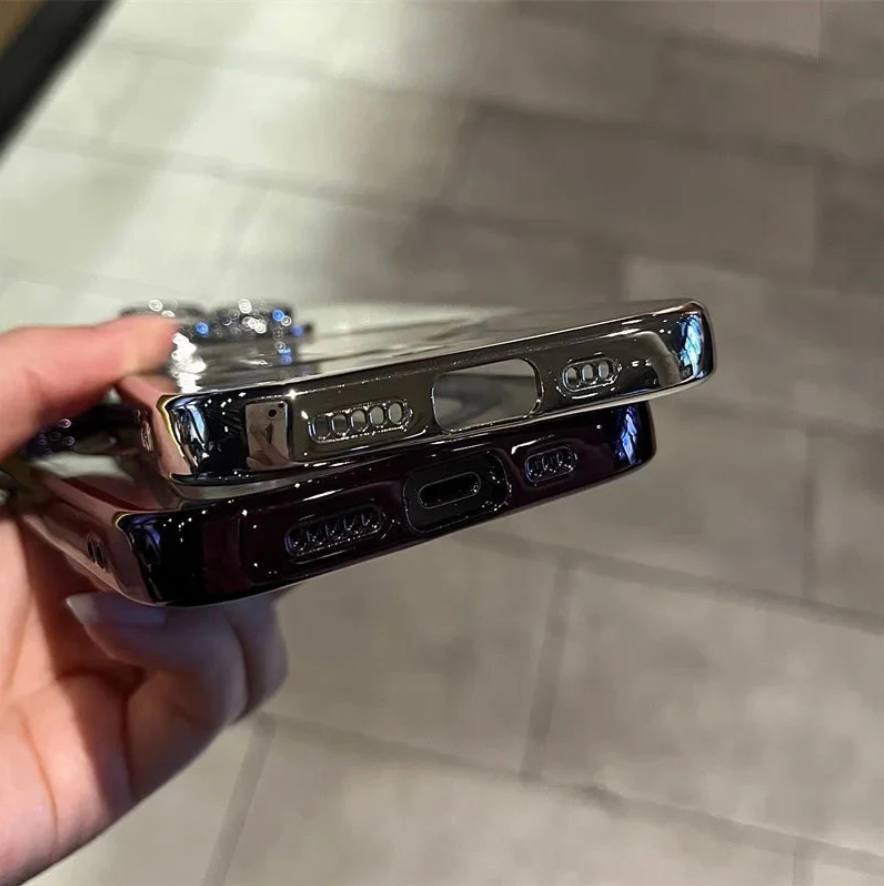 Funda Protectora Delgada para Teléfono con Acento de Metal de Lujo