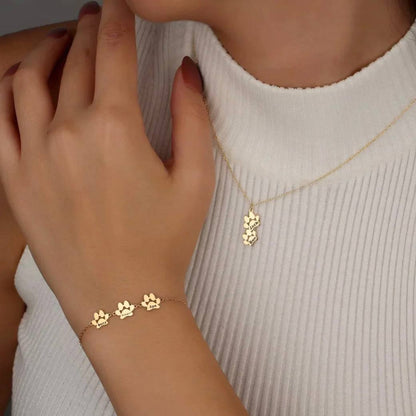 Pulsera con dije de pata de mascota grabada