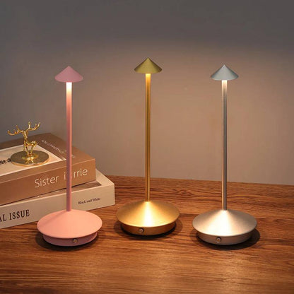 Lámpara de escritorio LED delgada de estilo contemporáneo