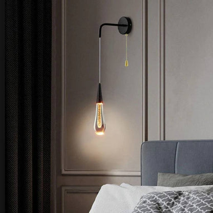 Lámpara de pared elegante con gota de cristal