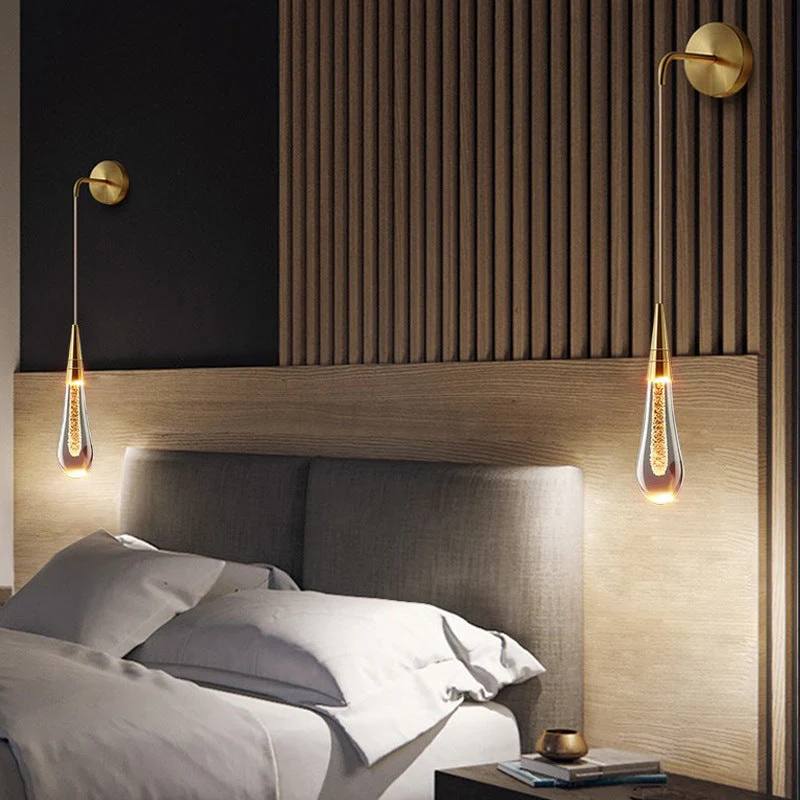 Lámpara de pared elegante con gota de cristal
