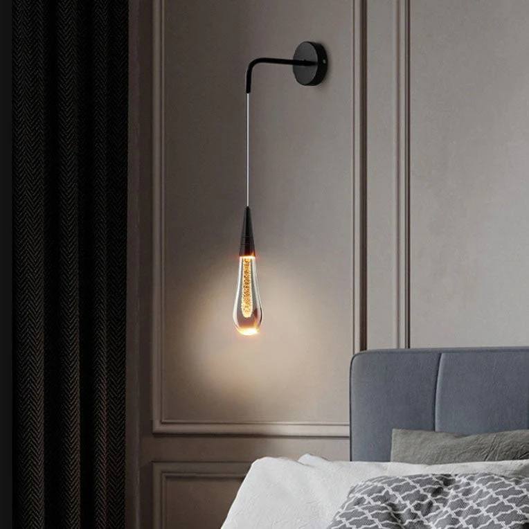 Lámpara de pared elegante con gota de cristal