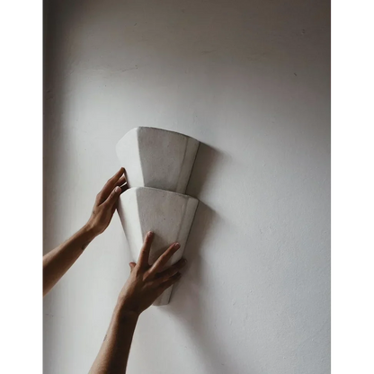 Aplique de yeso estratificado de hasta 22 pulgadas, iluminación indirecta de tono cálido para dormitorio, pasillo, sala de estar, acento arquitectónico moderno y minimalista