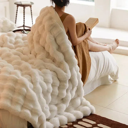 Plush Faux Fur Throw Blanket for Couch Bed Travel Lightweight Soft Fleece with Anti-Pilling