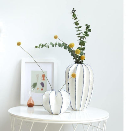 Icarus Handcrafted Pottery Vase Set