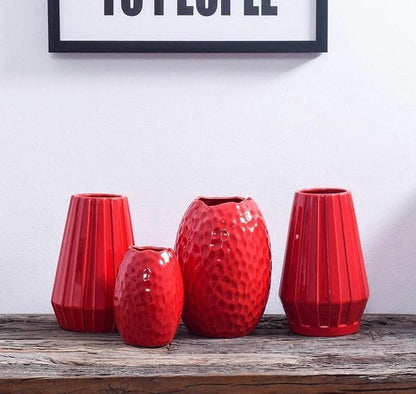 Scarlet Elegance Curve Vase