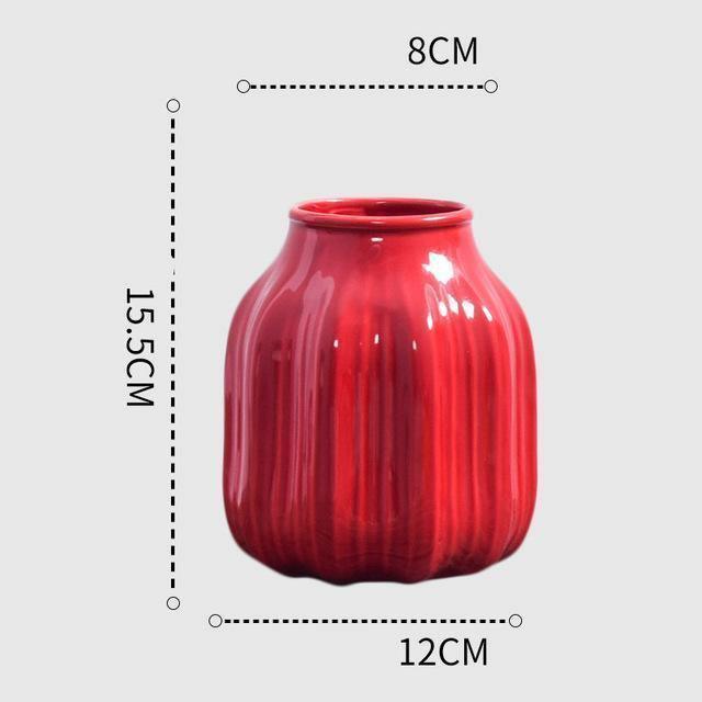 Scarlet Elegance Curve Vase