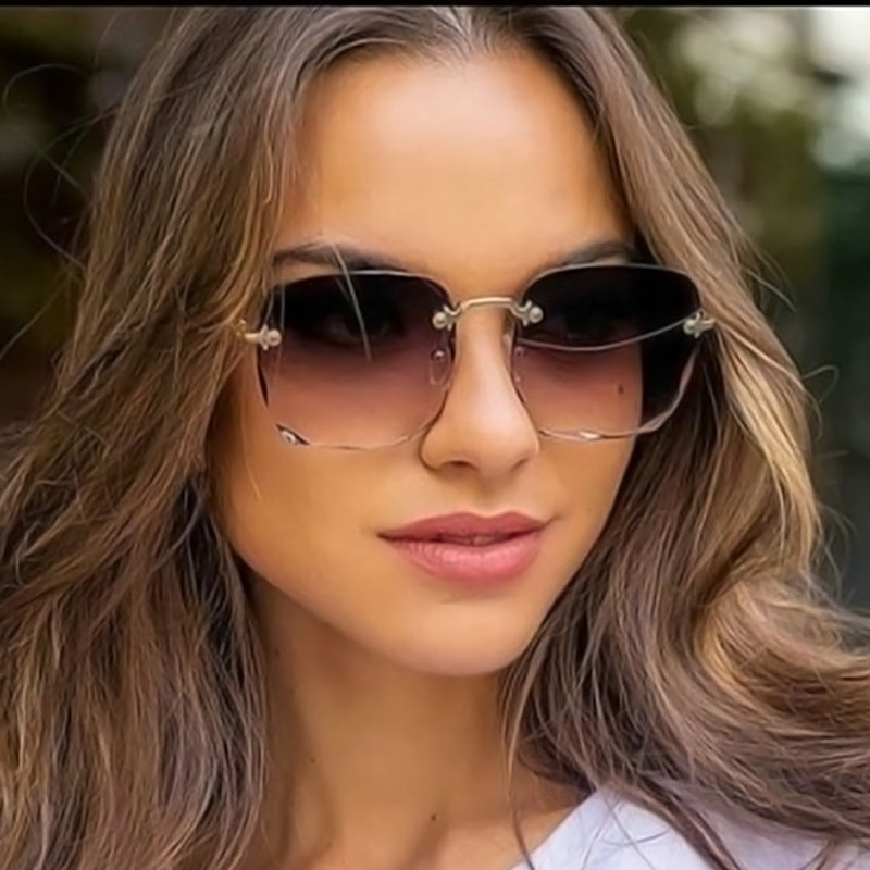 Rimless Rectangle Sunglasses with UV400 Protection – Lightweight Vintage Eyewear for Women & Men