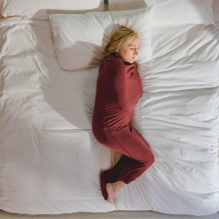 Compression Therapy Cocoon Blanket for Adults – Wearable Sleep Wrap with Gentle Pressure for Stress Relief & Better Rest
