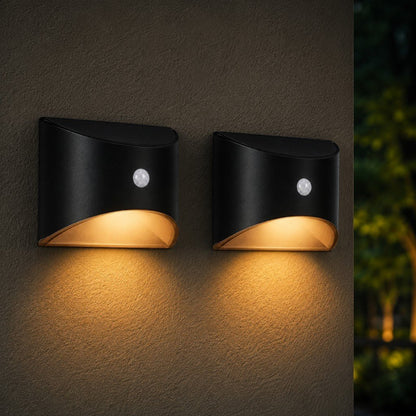 Motion-Sensing Solar Security Light for Fence, Garden & Porch – Stainless Steel Outdoor Wall Sconce with PIR Sensor & IP65 Weather