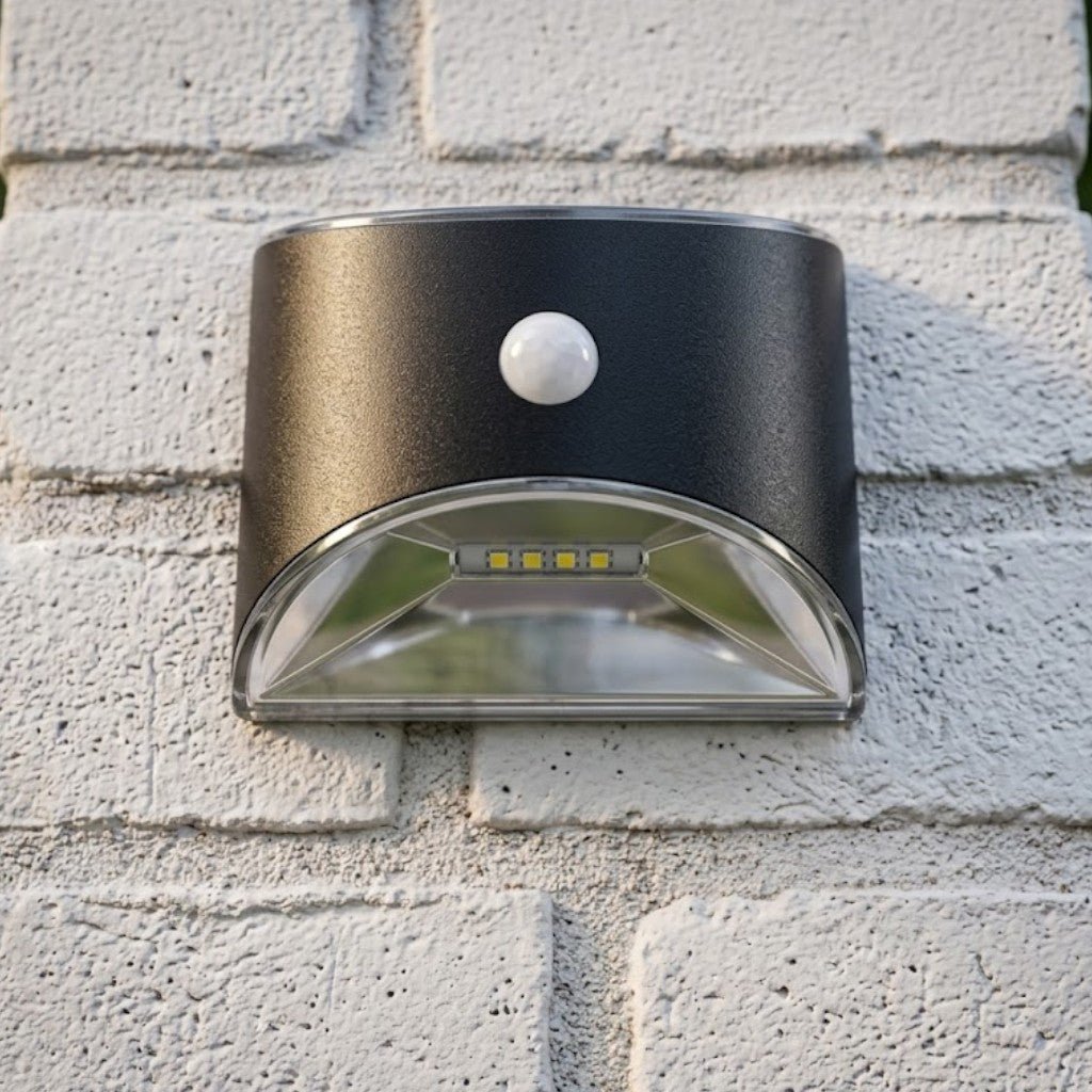 Motion-Sensing Solar Security Light for Fence, Garden & Porch – Stainless Steel Outdoor Wall Sconce with PIR Sensor & IP65 Weather