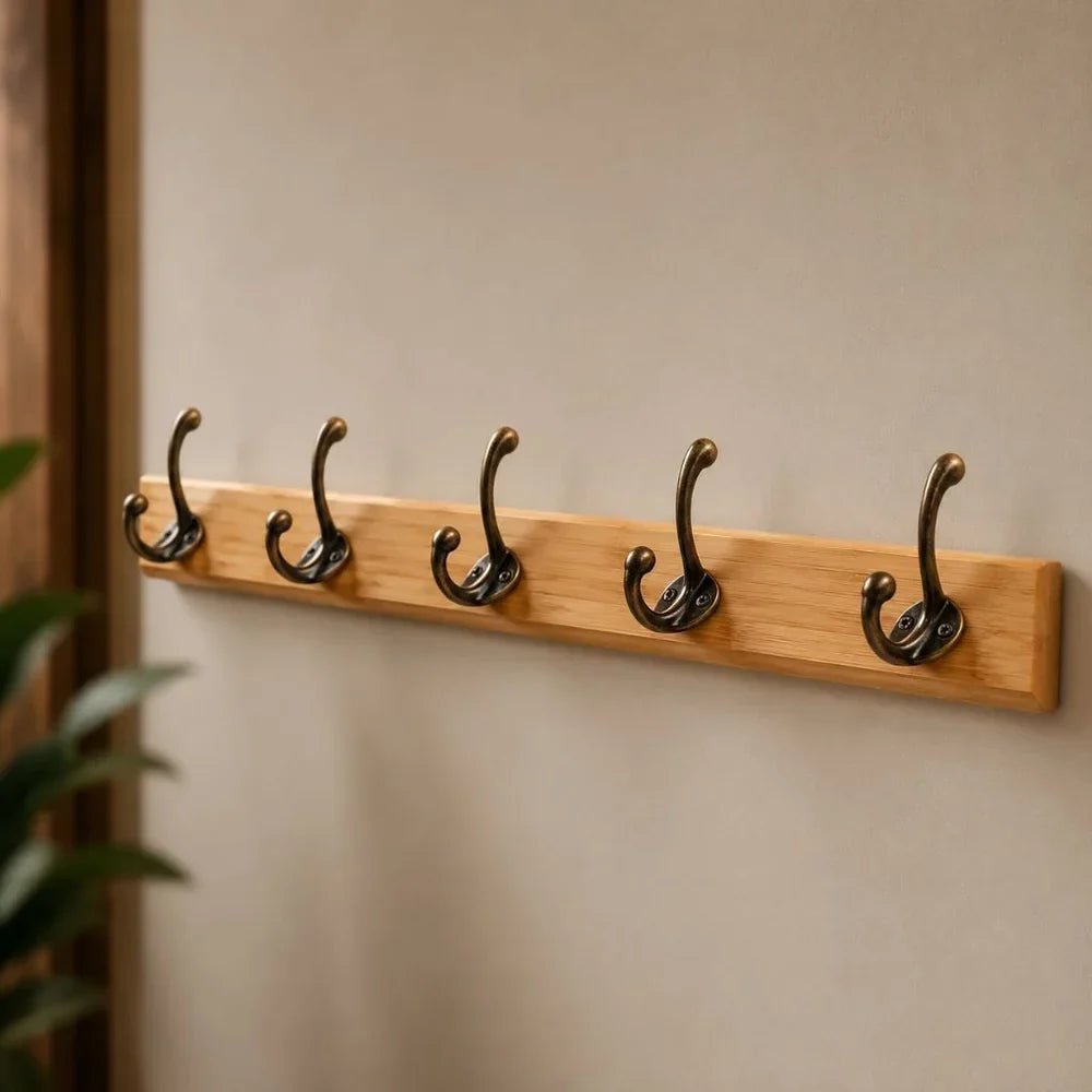 Perchero de pared de madera maciza para entrada, organizador para chaquetas, bufandas y bolsos con acabado de veta natural, opciones de 3, 4 y 5 ganchos, ideal para apartamentos y recibidores