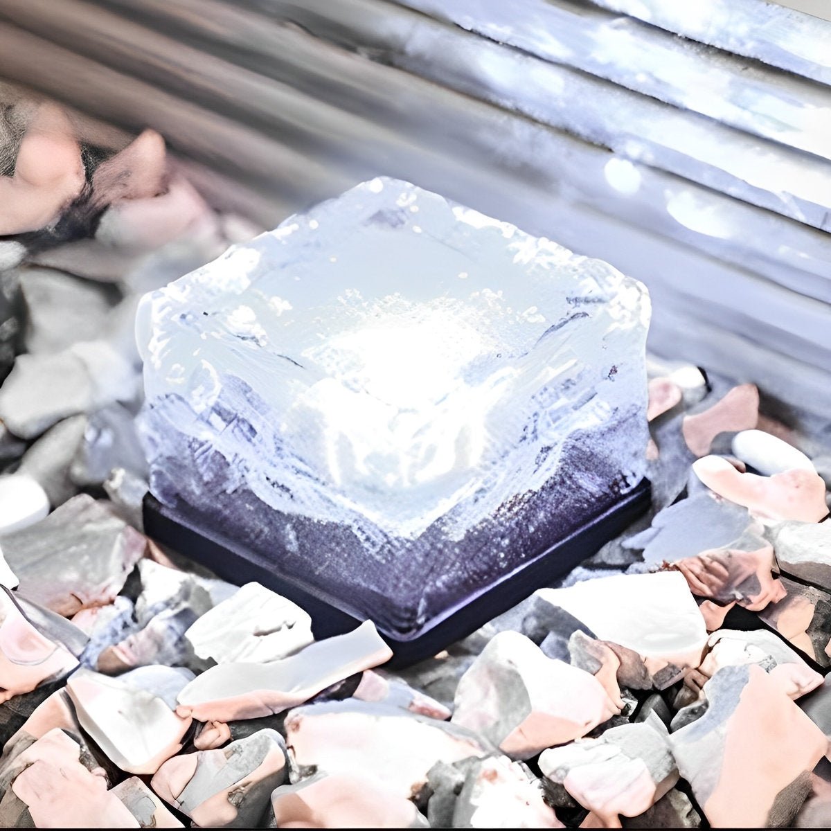 Solar Pathway Lights Crystal Cube Design for Gardens & Walkways Weatherproof Color-Changing LED Yard Illumination
