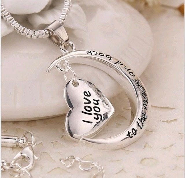 Crescent Moon Heart Pendant Necklace – Silver Alloy Charm for Women & Girls – Romantic Jewelry Gift for Mom Daughter Sister Girlfriend