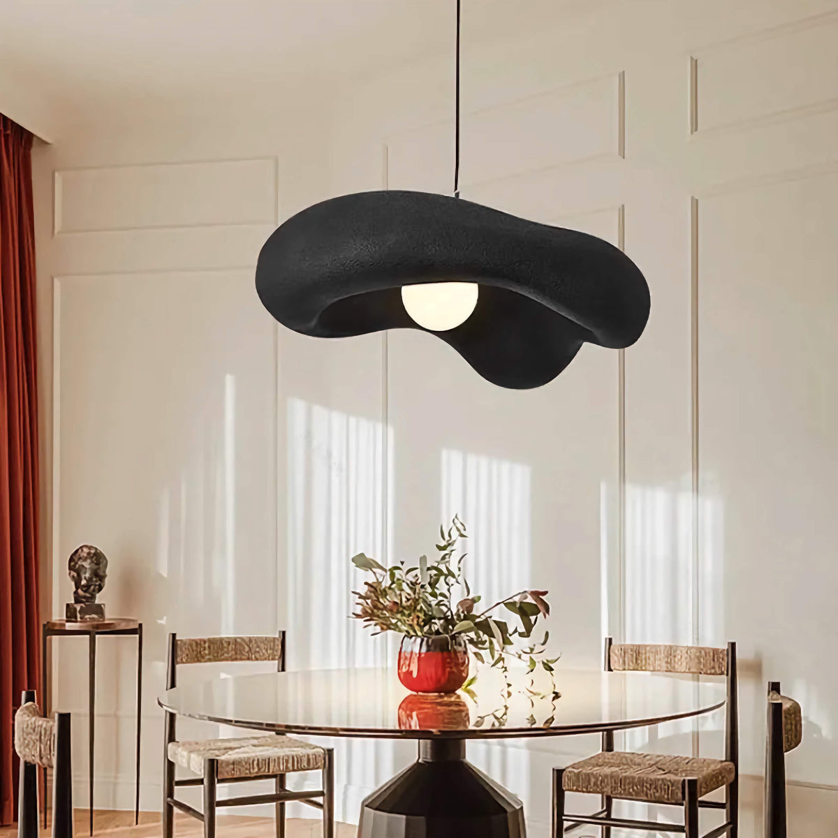Lámpara de techo de resina texturizada de 9 pulgadas, luz colgante escultural en negro mate, forma orgánica minimalista para isla de cocina o mesa de comedor, cable ajustable