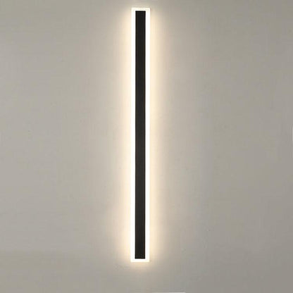 Vertical LED Outdoor Wall Light Fixture – Waterproof Aluminum Sconce for Home Facade, Patio & Entryway – Modern Architectural Exterior