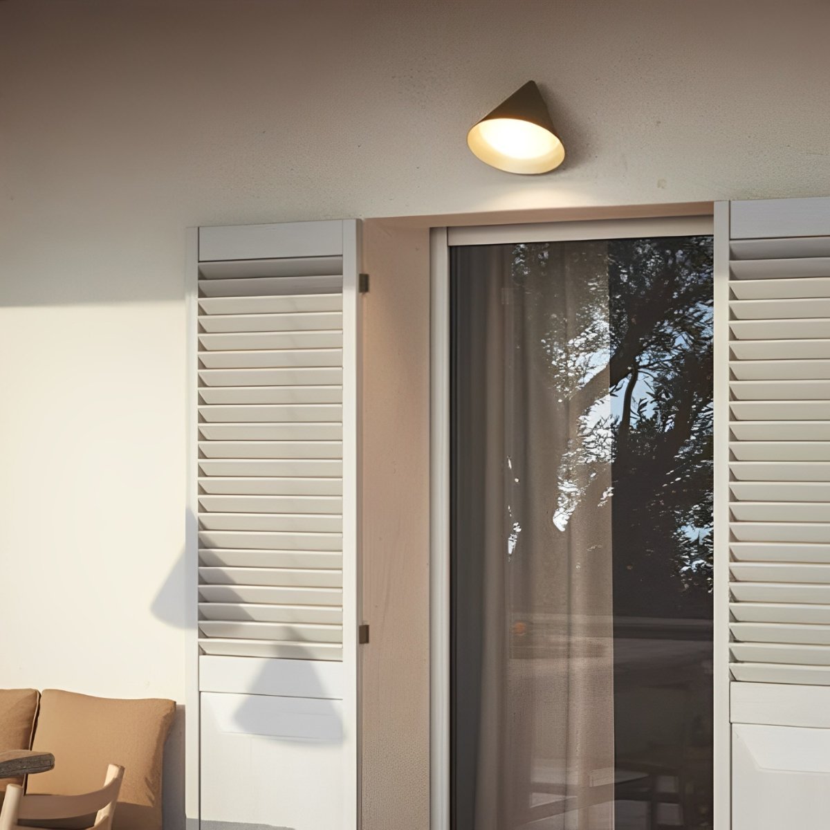 Exterior LED Fixture for Entryway, Deck & Walkway – Weather-Resistant Metal Housing, 3000K Glow – 10 in Bell Design