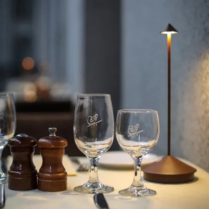 Lámpara LED inalámbrica moderna | Diseño recargable sin cables con brillo regulable | Luces versátiles para exteriores aptas para cualquier entorno