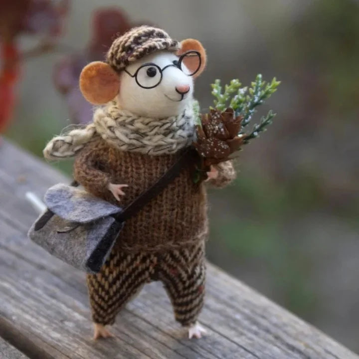 Felted Wool Mouse Figurine – Handmade Artisan Ornament for Christmas Tree, Holiday Mantel Display & Year-Round Shelf Decor