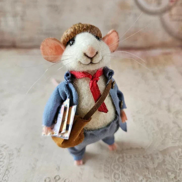 Felted Wool Mouse Figurine – Handmade Artisan Ornament for Christmas Tree, Holiday Mantel Display & Year-Round Shelf Decor